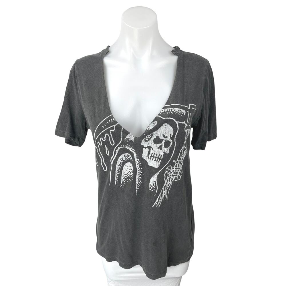 Truly Madly Deeply Fear No Evil Black Skull Print V-Neck Tee T-Shirt Top Size S